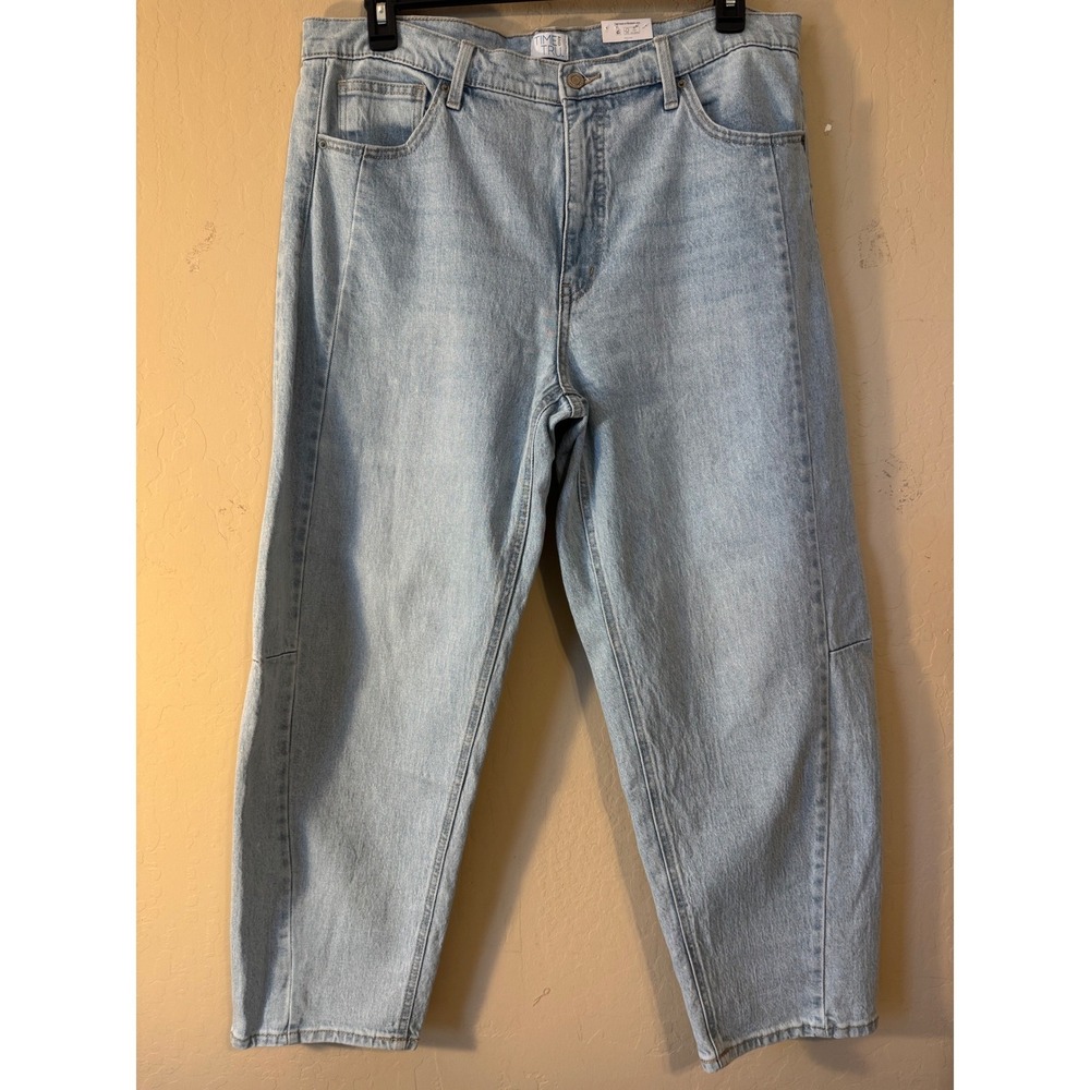 Time and Tru Barrel Leg‎ Jeans Women 16 Light Wash Blue High Rise Denim NEW